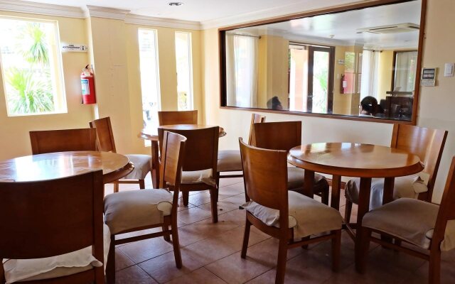 Casablanca Gardens Apartments