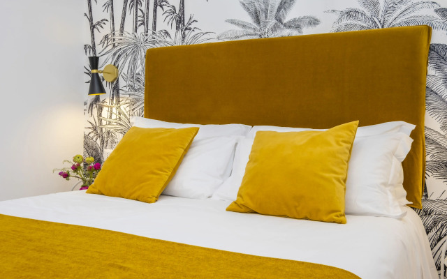 The Vista Rooms  Terrace