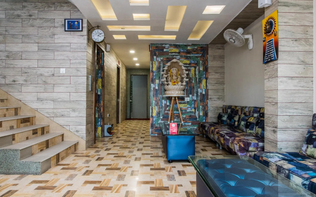 Capital O 15445 Hotel Sheekhar Inn