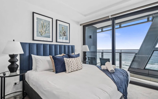 Luxury Beachfront 1-bed Apartment With Pool & Gym – Guest Rooms – Gold Coast
