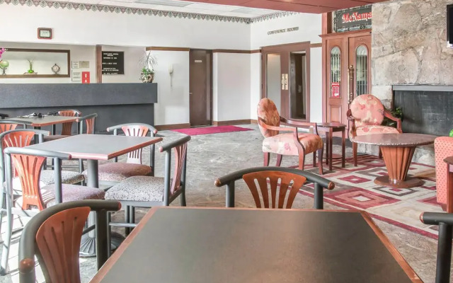 Midland Motor Inn