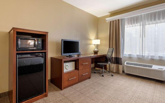 Comfort Suites Fort Collins Near University