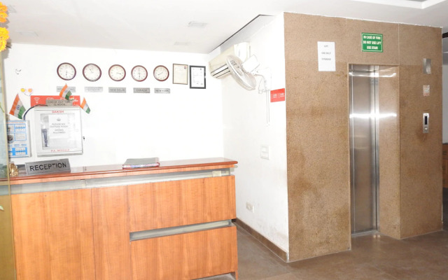 Hotel Dee Continental