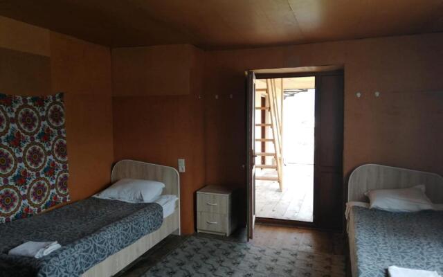 Nadiani Guesthouse