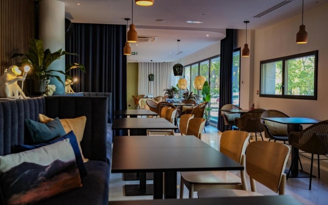 LIVE Hotels Bordeaux Lac