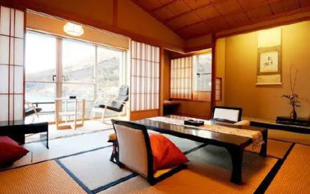 Nikko Lakeside Hotel