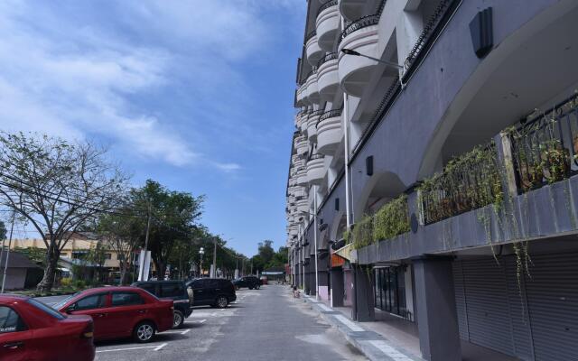 Lumut Waterfront Apartment