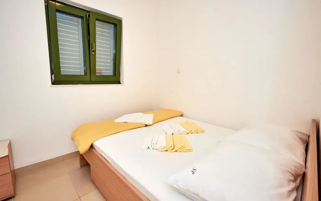 Sea Front - Free Parking - A3