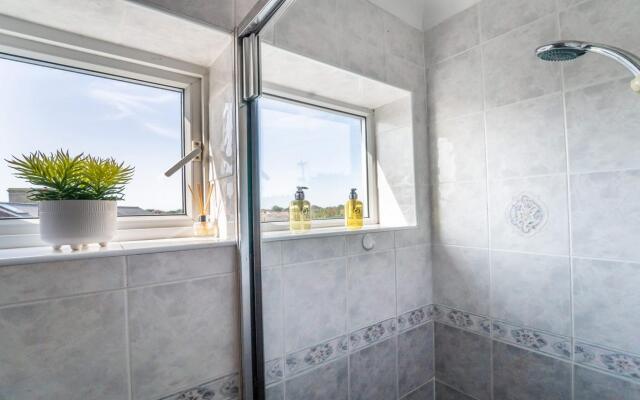 Stunning Sea View Penthouse 2 Bedroom 2 Bathroom