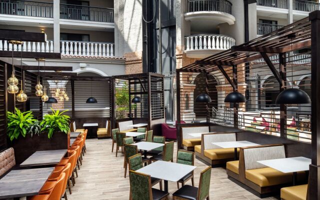 Embassy Suites by Hilton Orlando North