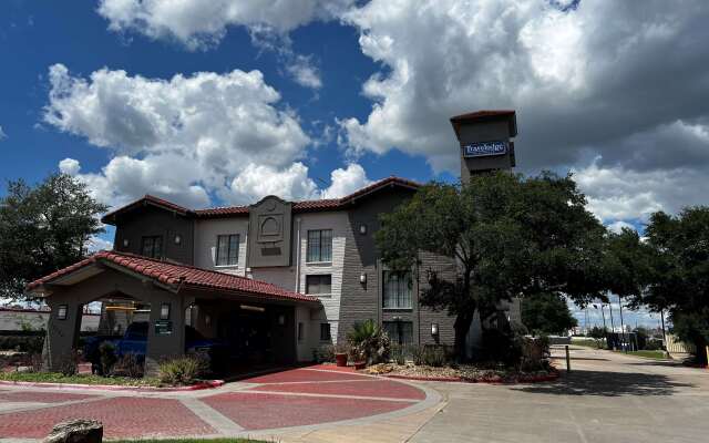 Travelodge by Wyndham Houston Cy-Fair