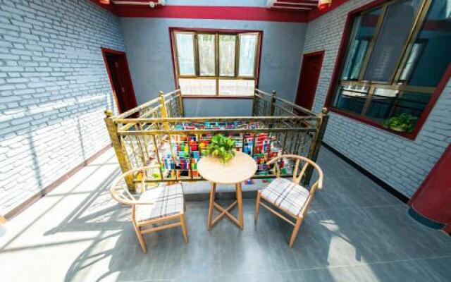 Dunhuang Hu Yang Inn
