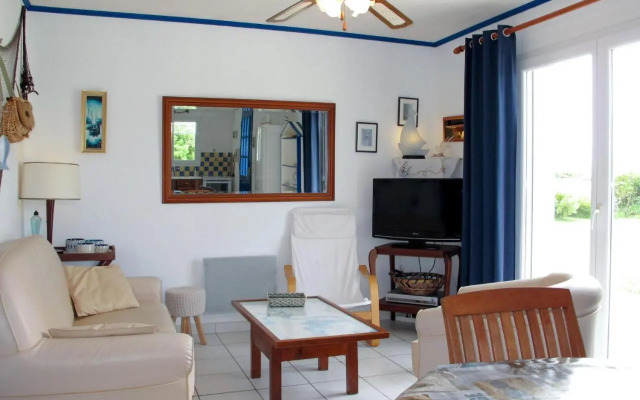 Holiday Home Ty Bihan - LOY114