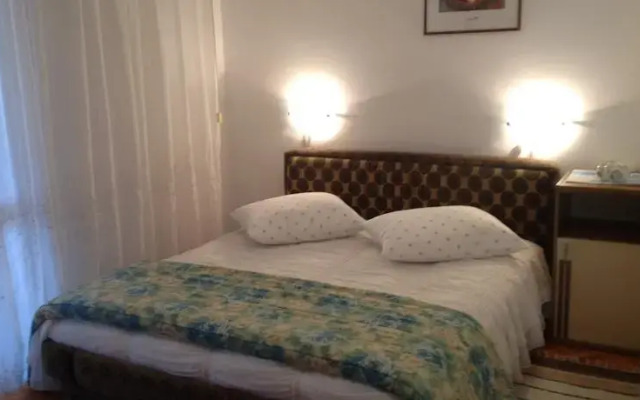 Rooms Cerin