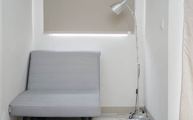 Relax And Simply Studio Apartment At Parkland Avenue