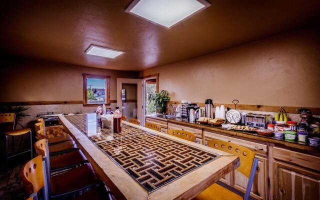 Stone Lizard Lodging