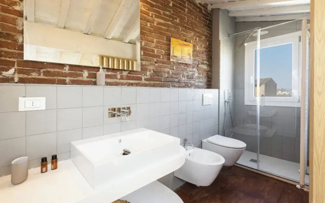 Santa Maria Novella penthouse by MMega