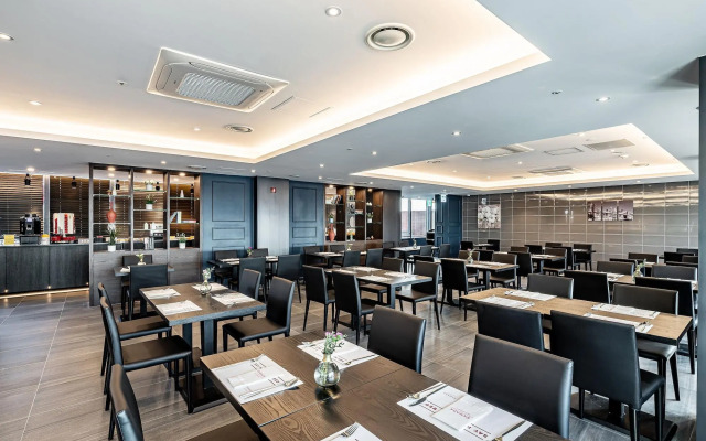 Ramada Hotels & Suites Seoul Namdaemun