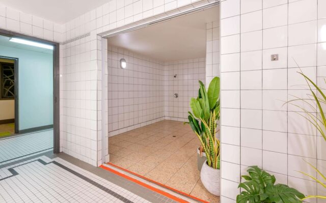 Super 8 Winnipeg West