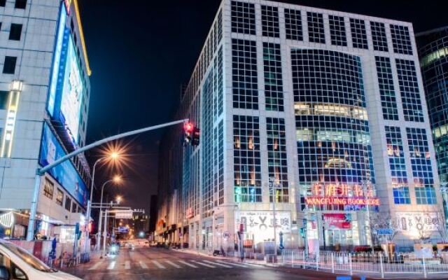Yitel (Beijing Wangfujing Subway Station Pedestrian Street)