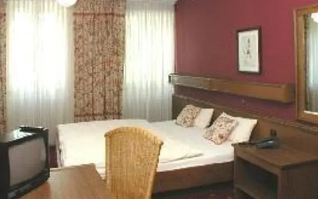Hotel und Weinstube Römischer Kaiser