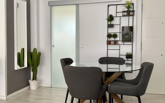 Santa Cruz Luxury Low-Cost Apartment with Terrace & Views