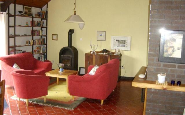 2 bedrooms house with garden at Laghy