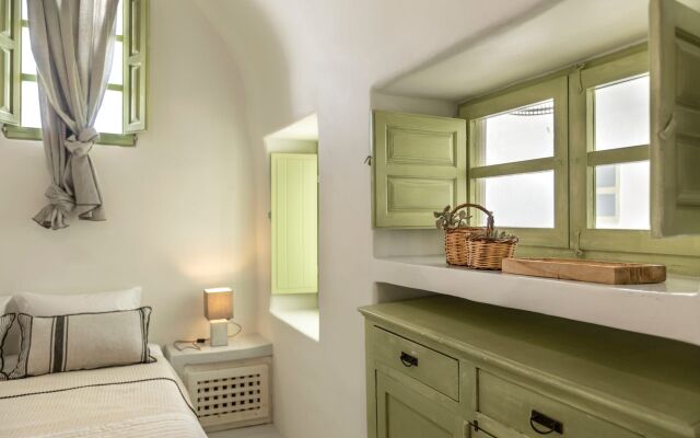 Casa Grande Santorini Vacation Houses