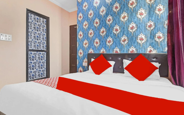 OYO Flagship 80582 Hotel Daily 2