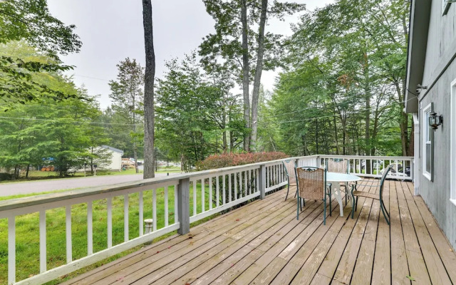 5 Mi to Tobyhanna State Park: Home w/ Game Room!