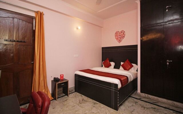 OYO 9192 Hotel Raghav Residency