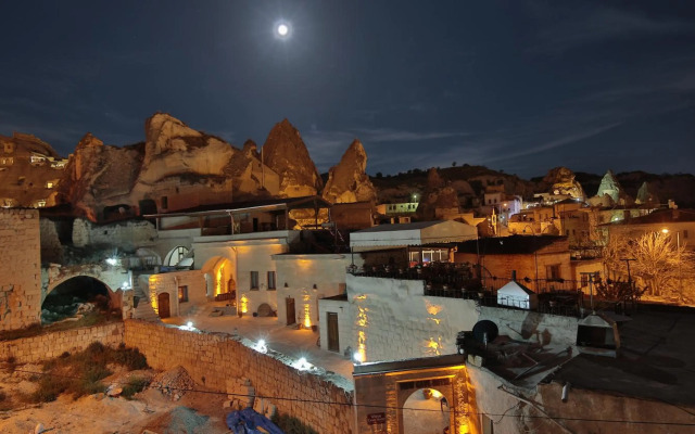View Cave Hotel