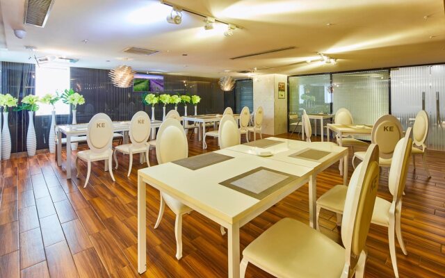 Han Yi City Hotel