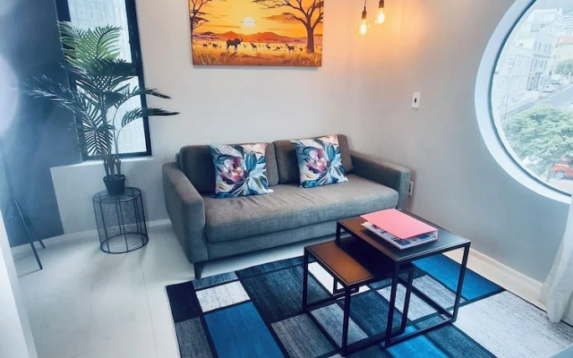 Urban Elephant Express The Flamingo