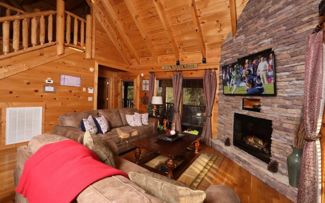 Amazing Grace - Two Bedroom Cabin