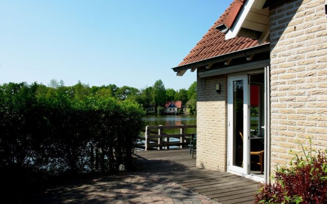 Detached Holiday Home With Wifi, 20km van Assen