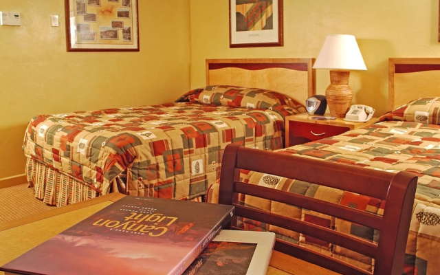 Kachina Lodge - Inside the Park