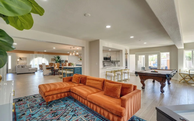 Private Pool & Hot Tub: Spacious Scottsdale Home!