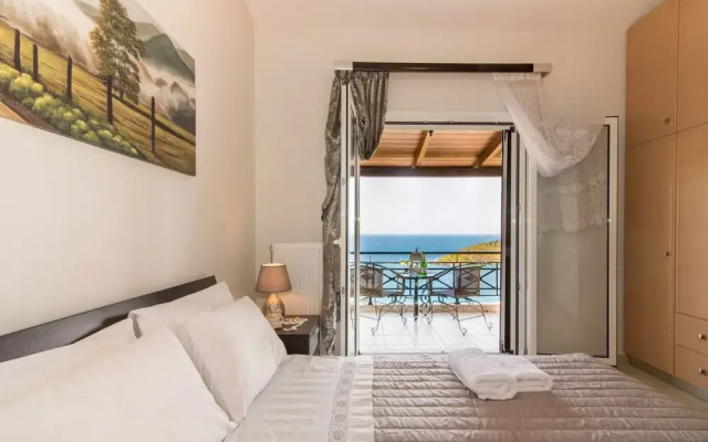 Coastal Paradise Found - Komis Private Pool Gem