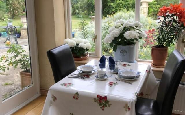 Octon Lodge