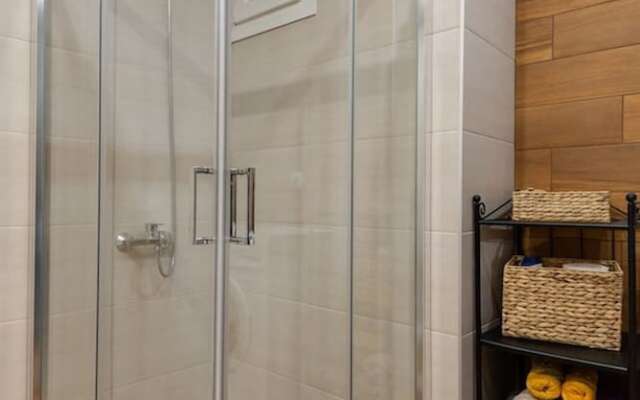 Upscale and Spacious 3BR Home