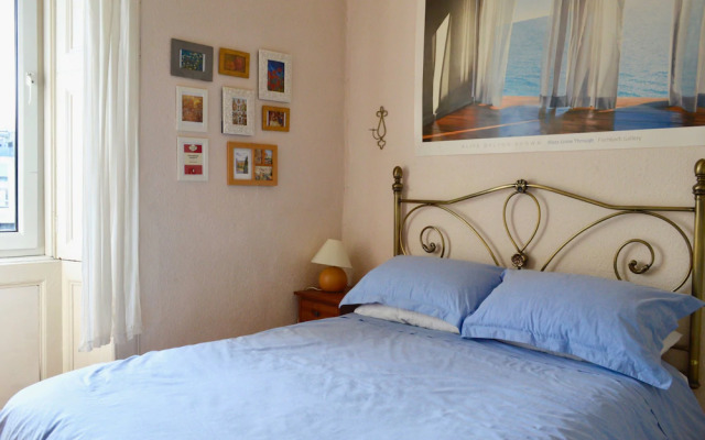 Central and Homely 1 Bedroom Flat