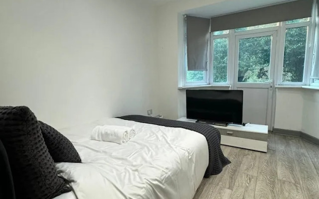 Romford Studio Retreat