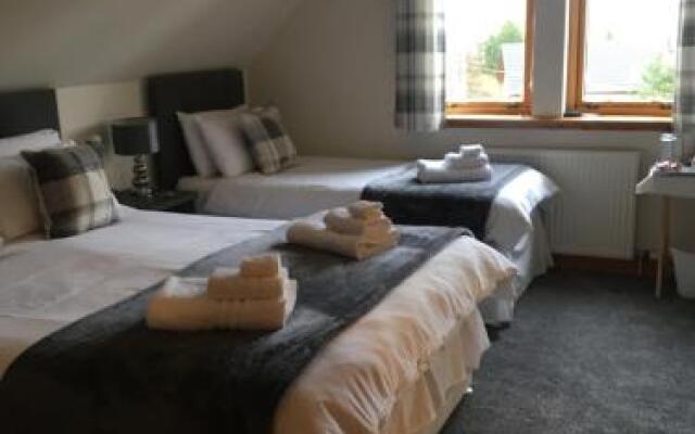 Seafar Guest Rooms