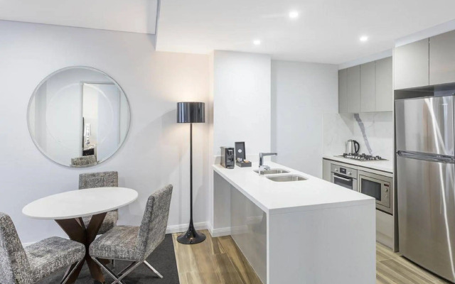 Meriton Suites North Sydney