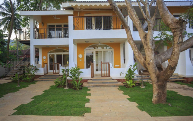 Acron Waterfront Resort