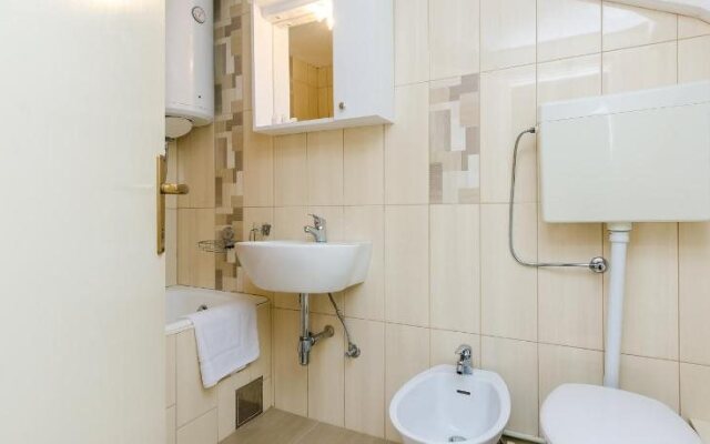 Old Town Economy Apartments