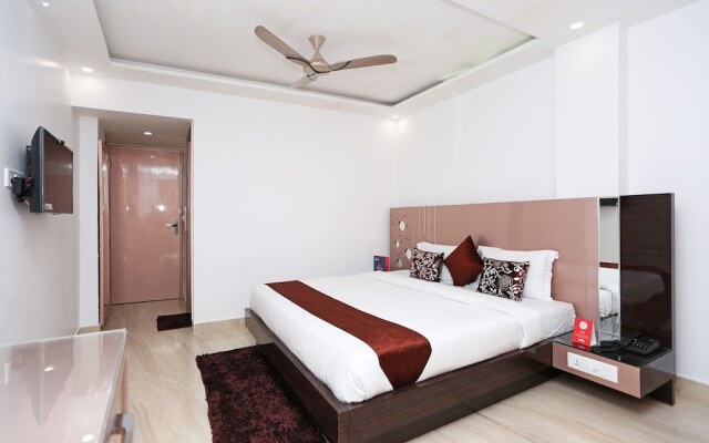 OYO 10076 Hotel Skylark