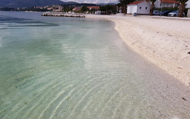 Apartment Radić-perfect location for summer activities