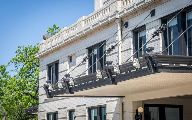 Park Plaza Hotel Seguin